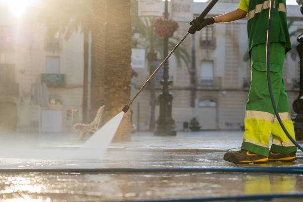 Best Playground Equipment Cleaning  in Robins, IA